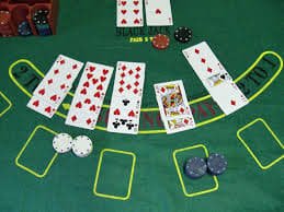Evolution Gaming live blackjack studio feed on libas777 mobile app showing dealer, cards, and player interface